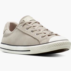 Chuck Taylor All Stair Dainty Suede Sneaker